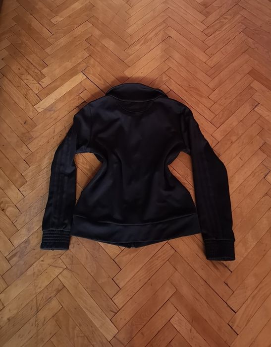 Оригинални дамски горнища Адидас размер L