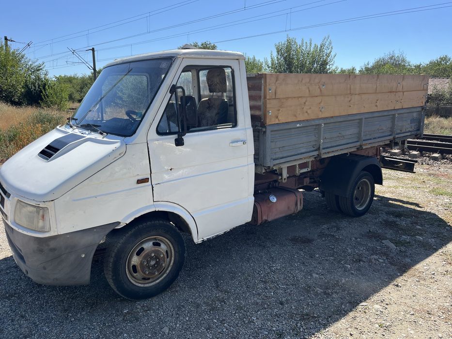 Vând Iveco Daily Basculabil