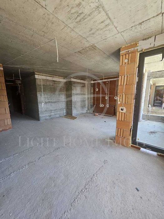 Реф. 2446 Едностаен Смирненски / Нова Луксозна Сграда