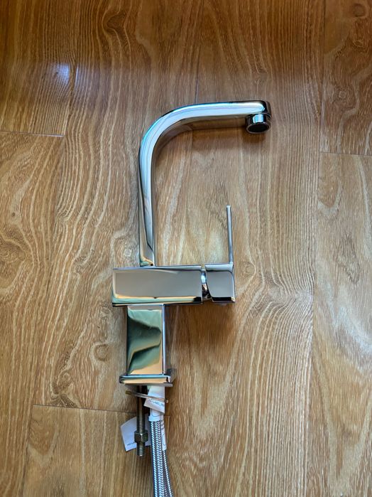 Baterie baie XORA cromată