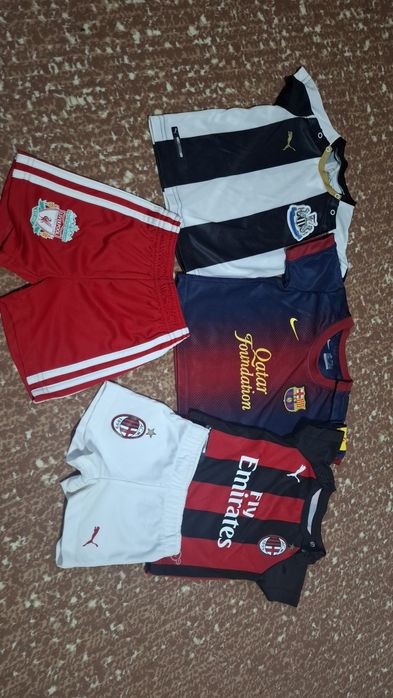 Tricouri/ Pantaloni de Football pentru bebeluși