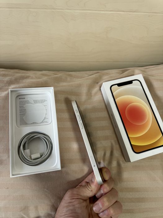 Iphone 12на 128gb  Айфон 12