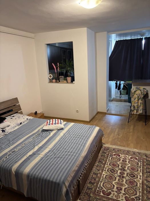 De vanzare garsoniera la Burdea etajul 3