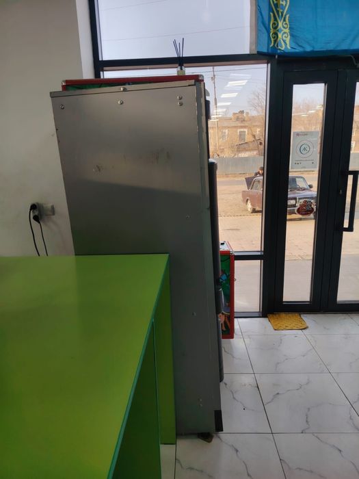 Продаються кофе автомат