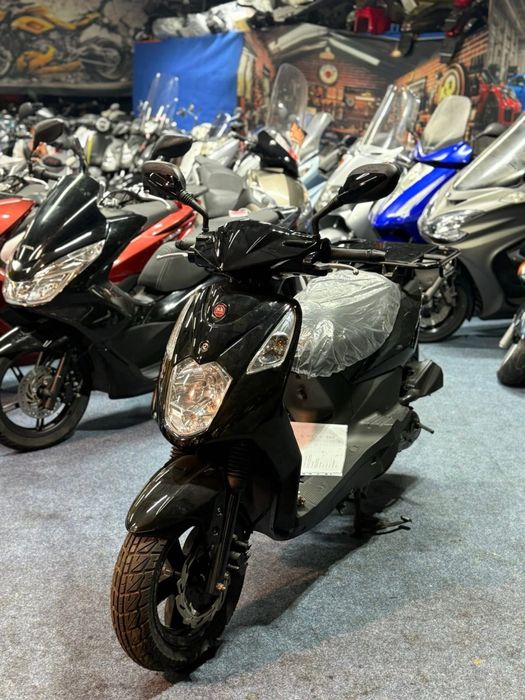 Scuter 49cc 125c benzina fara permis livrare glovo bike bolt tazz moto