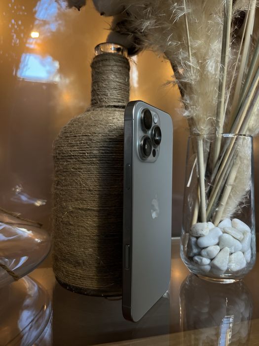 iPhone 16 Pro Max. 512 gb. Silver