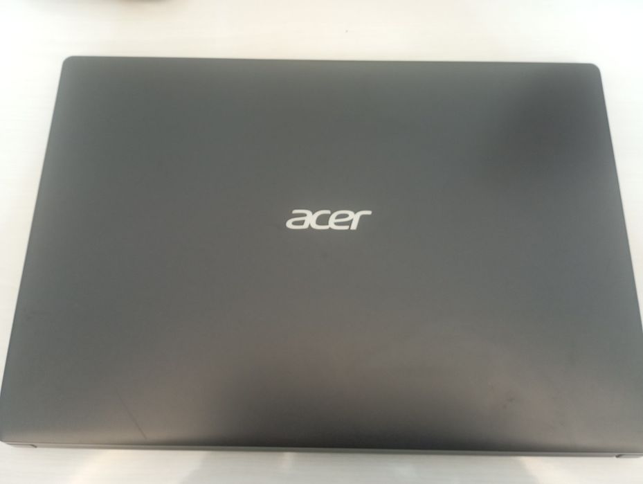 Acer Aspire 8gb/1tb