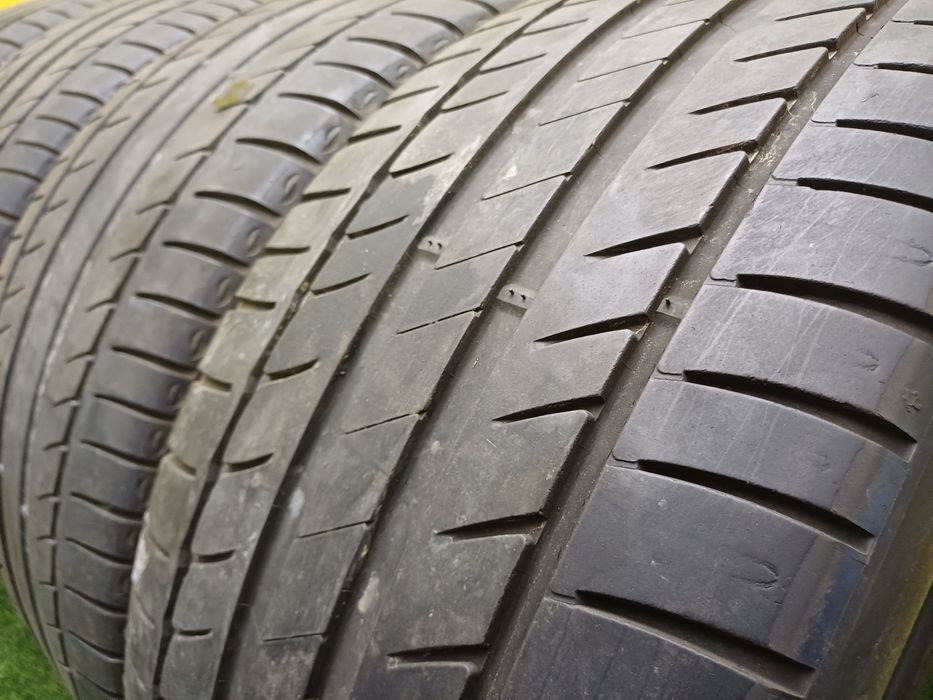 Шины 255/45 R18 Michelin комплект.