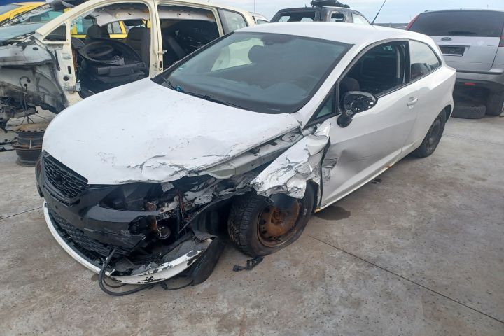 Capac motor 038103925BM 038103925BM Seat Ibiza a 4-a generatie 6J