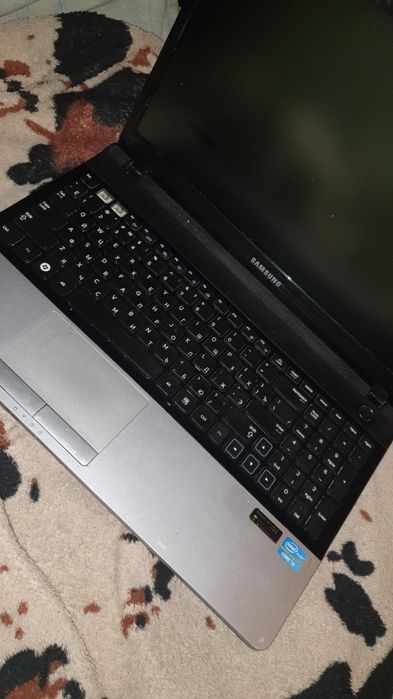 Ноутбук Samsung NP300E, 6/500gb