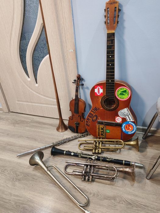 Музикални инструменти