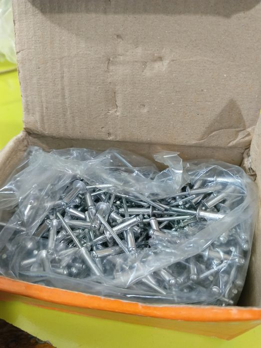 Коробка клепок 500 тг