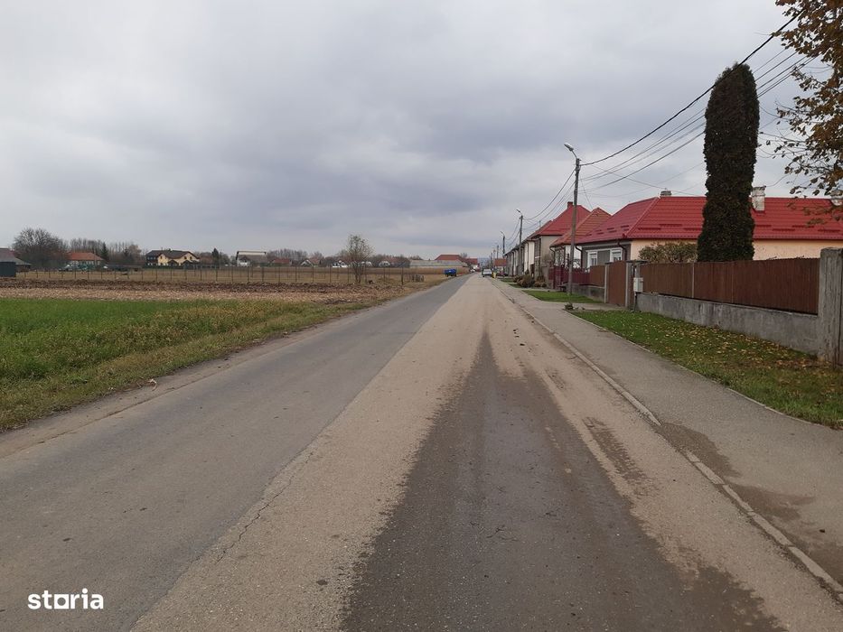 Teren intravilan construibil utilitati asfalt central Lunca Calnicului