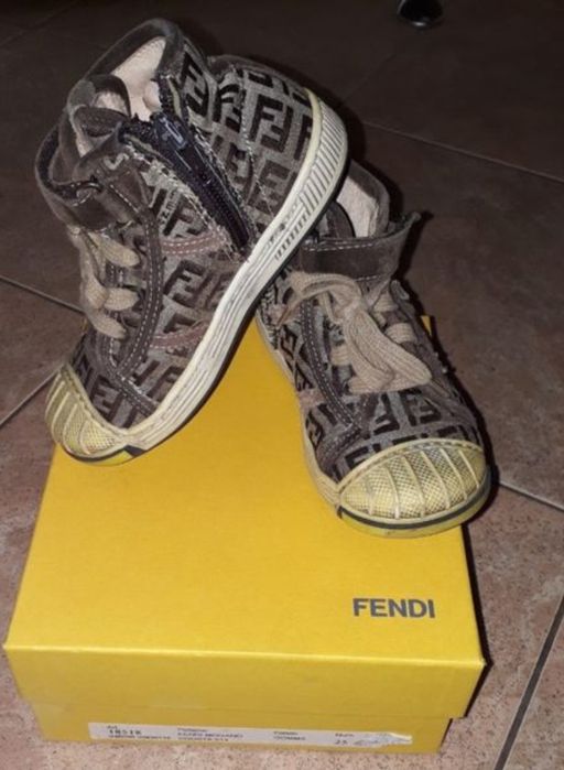 Fendi оригинални детски боти