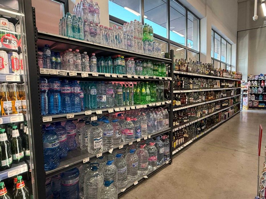 Стелаж метален за тежки стоки за магазин и архив