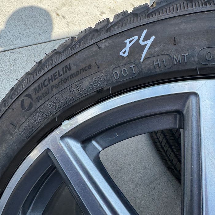 Комплект 4броя Michelin 225/45 R18 DOT4119| Джанти А1774018900 8Jx18H2-N ET48,5| Гуми и джанти