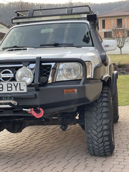 Nissan Patrol Y61 GU4 Off Road