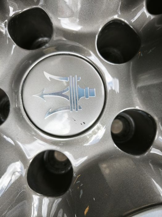 19" оригинални алуминиеви джанти за Mazerati Levante.