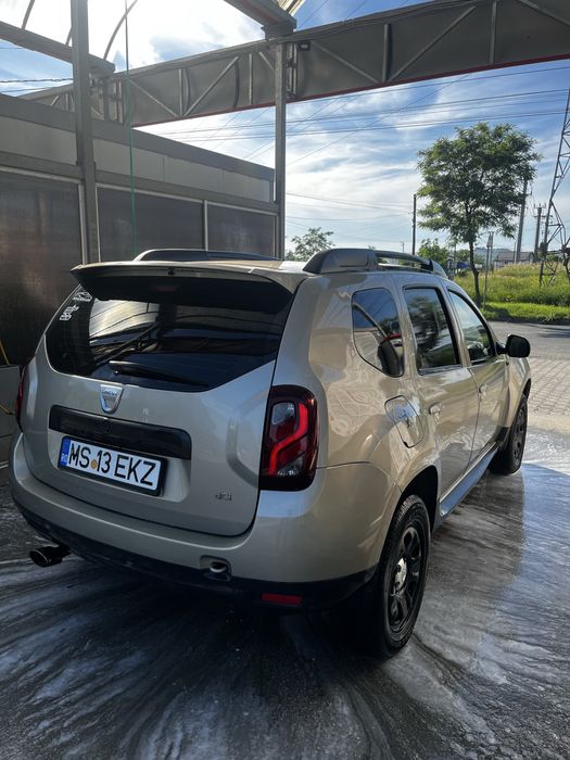 DACIA Duster 2010 — imagine 5