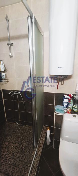 Двустаен апартамент с отделна кухня в Равда