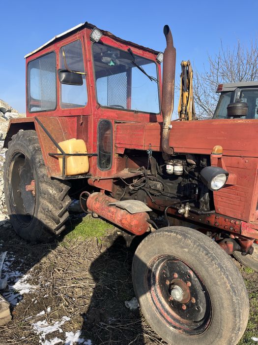 Tractor U650 plug si remorca