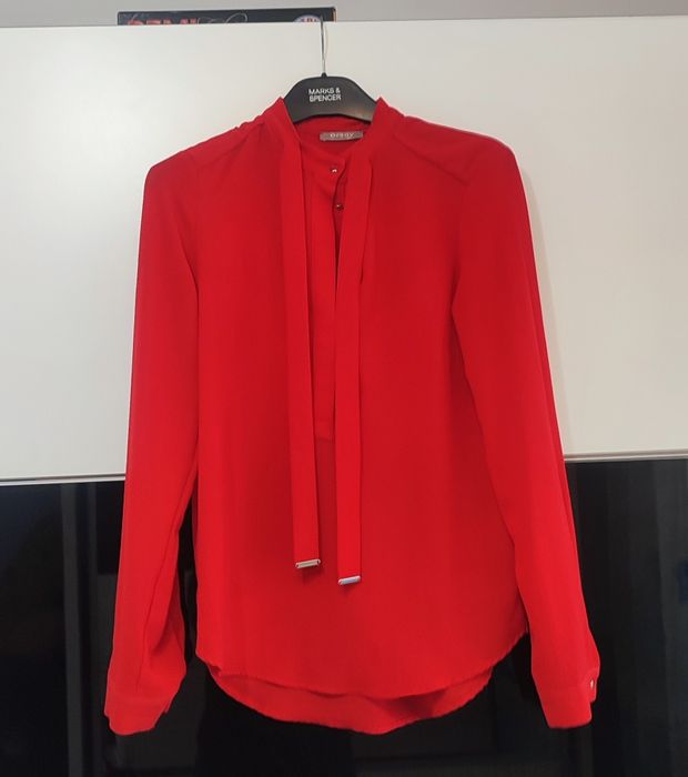 Bluze elegante pentru birou, de serviciu