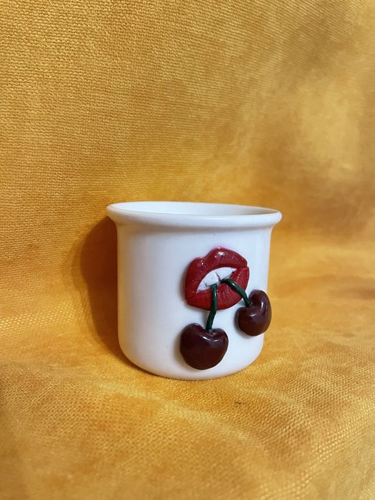 Чаша керамична с декорация от полимерна глина