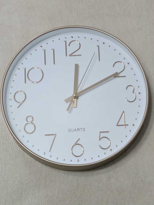 Ceas de perete Quartz