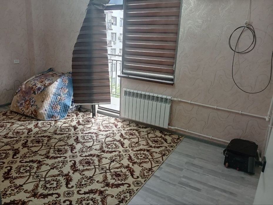 1 xonalik kvartira sotiladi