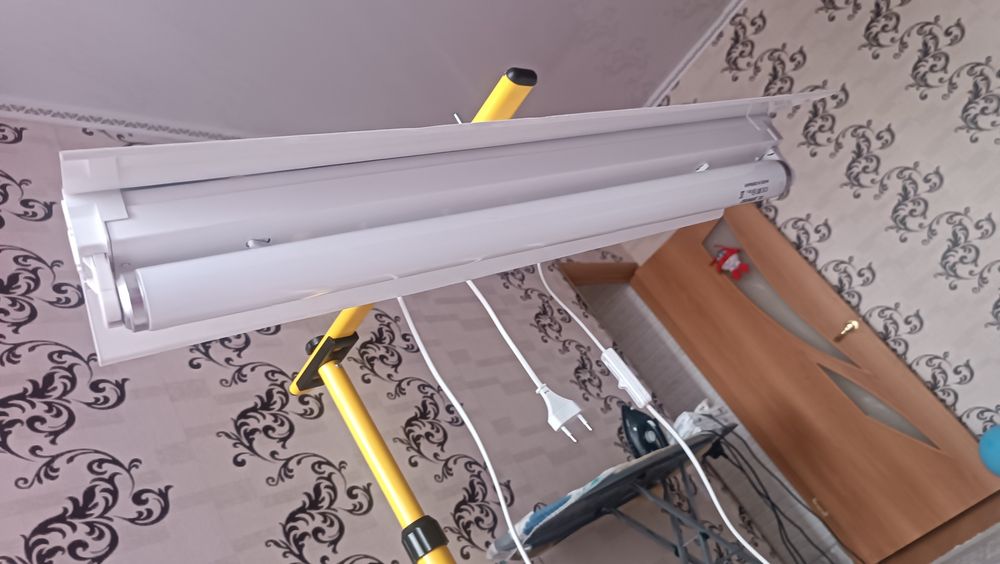 фотолампа Philips TL20/W52
