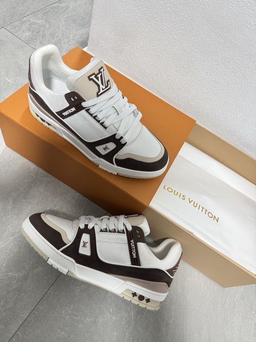 Adidasi Louis Vuitton