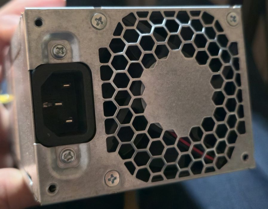 Sursa PSU 180W HP L08261-002 D16-180P1B PC HP ProDesk 400 G5