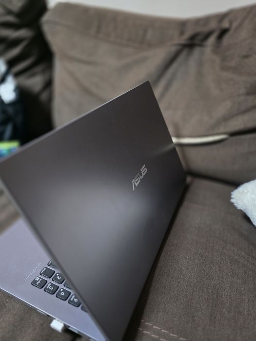 ASUS M509D – Ryzen 3 3250U / 8 GB RAM / 256 GB SSD / Radeon Graphics