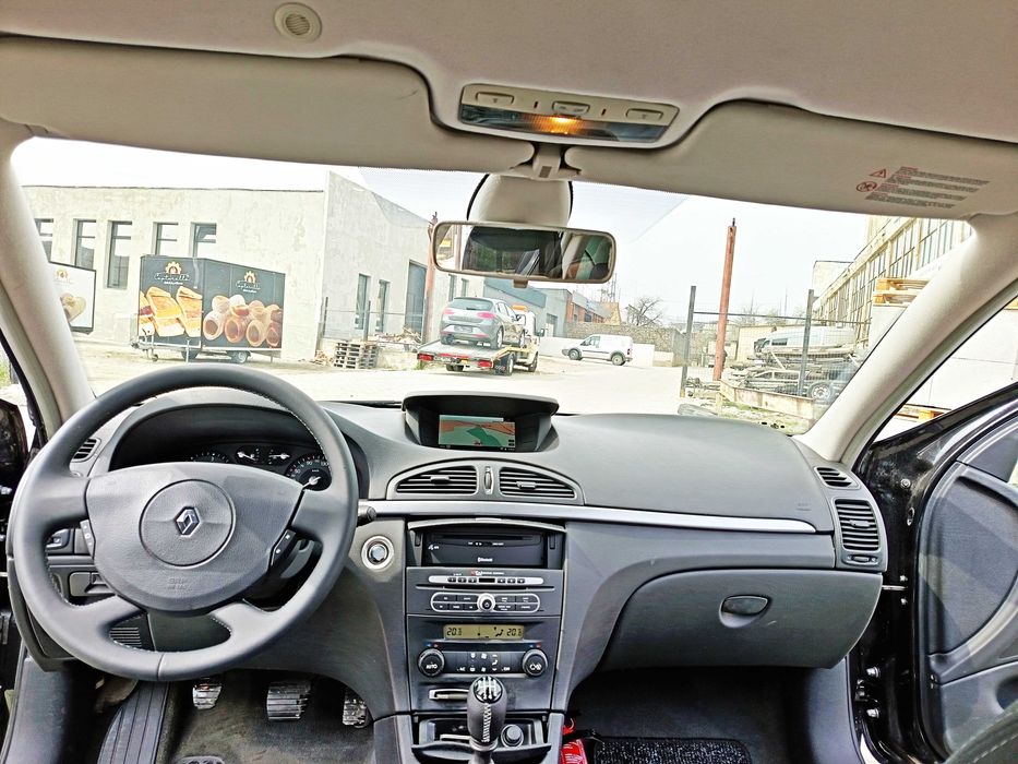 Renault Laguna 2.0 DCI An 2008**Navigatie**Jante aliaj*Carlig*