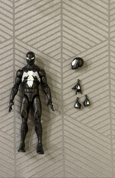 Marvel legends фигури