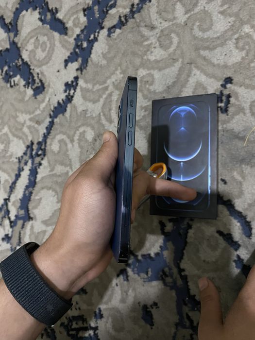 Iphone 12 pro Pacific blue