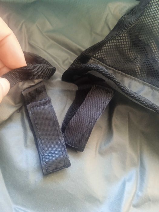 НОВ LittleLife Сенник за раница за носене на деца