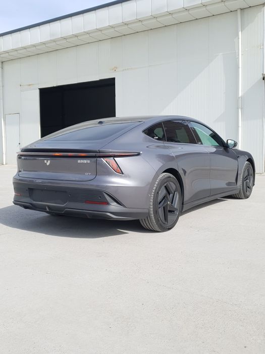 Geely Jiyue Robo 07. Elektro-Mobil