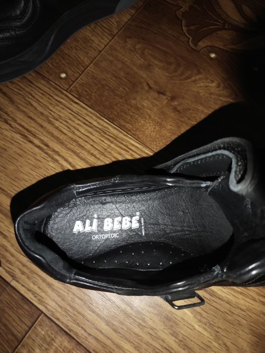 Продается детская обувь для девочек и мальчиков