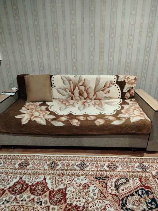 Продам диван почти новый