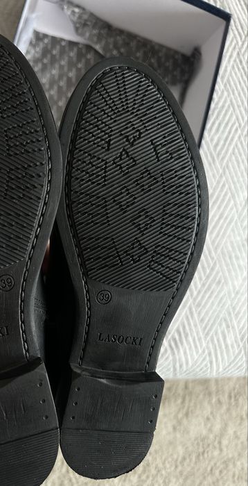 Cizme de piele negre