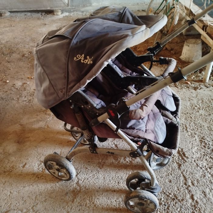 Egizaklar uchun kalaska