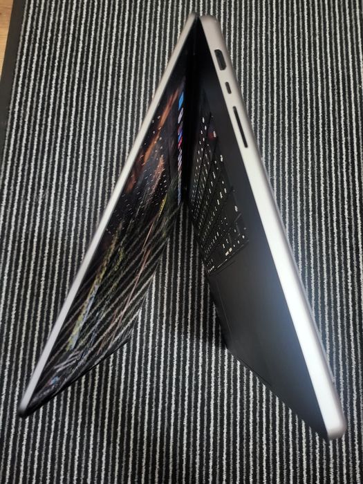 MacBook pro 16 inch m1 pro 2021