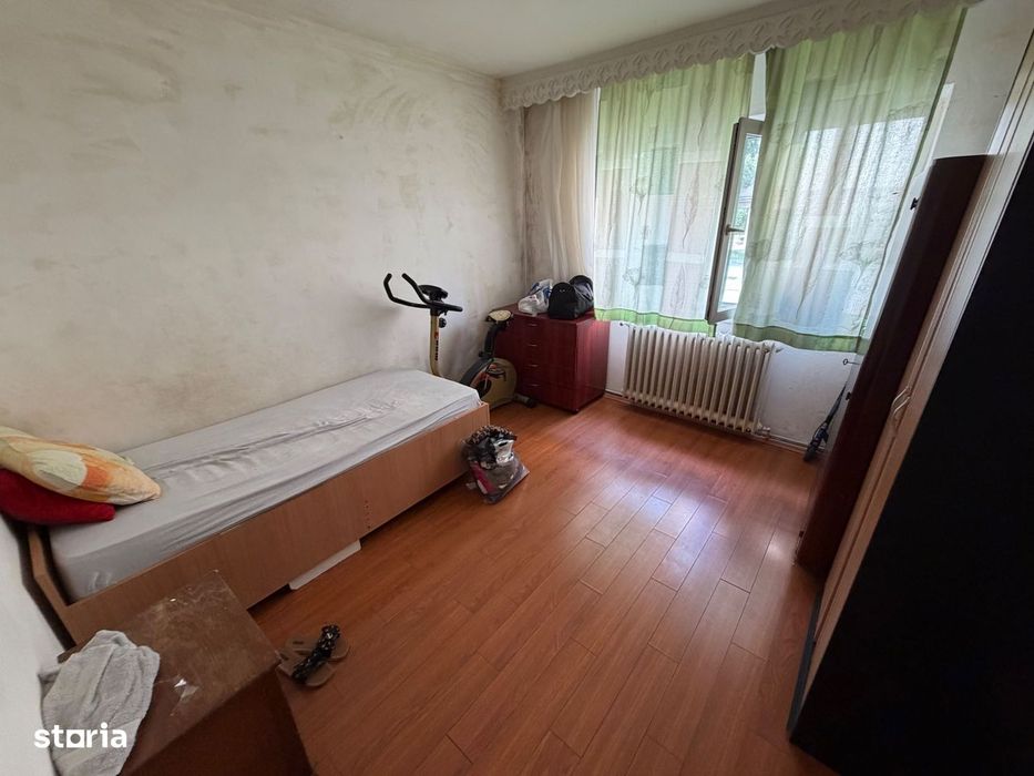 Apartament 2 camere, parter - zona Cetate