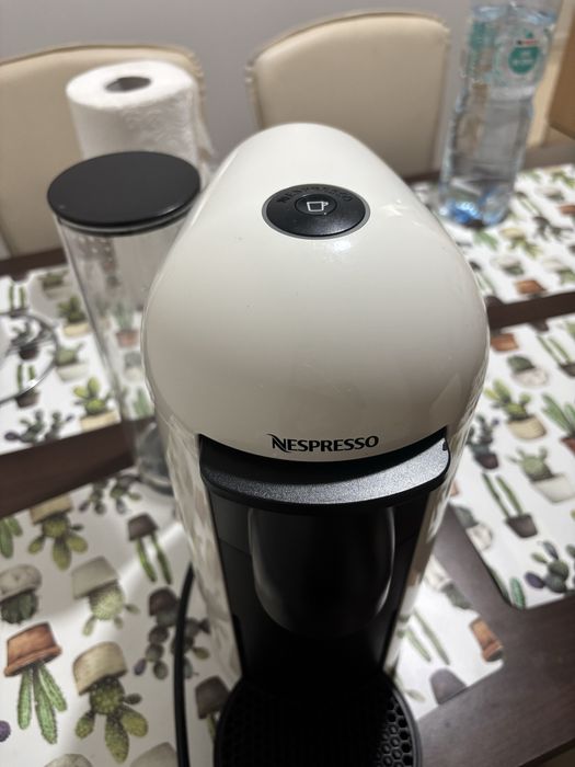Espressor marca NESSPRESSO