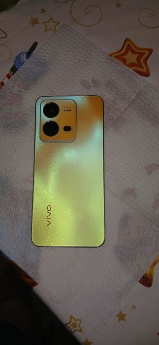 Продам Vivo v 25 e