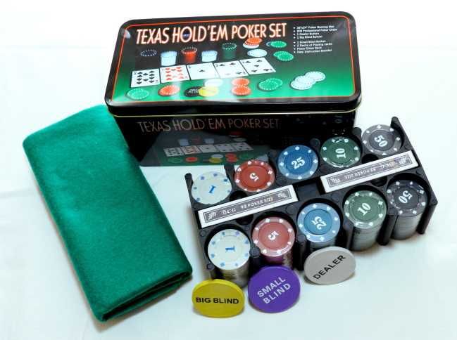 kit set poker 200-500 jetoane