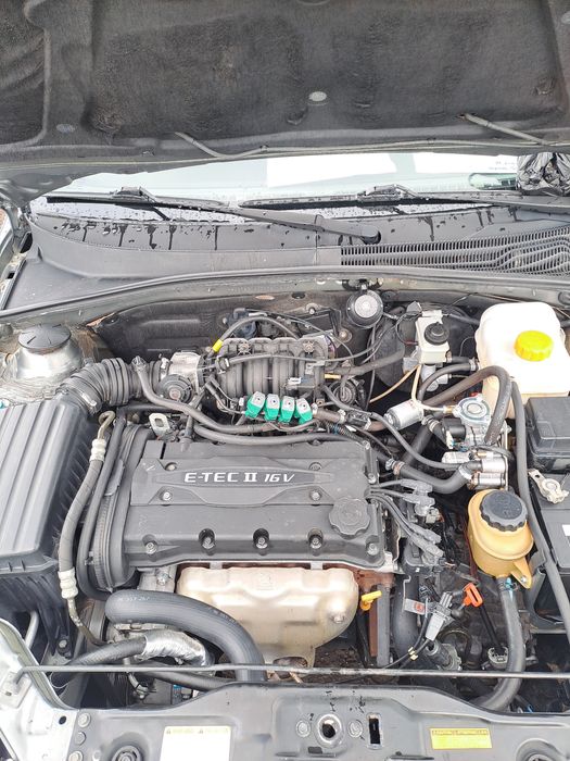 Ласетти 2013   1.6 автомат нахт ва вариантга берилади