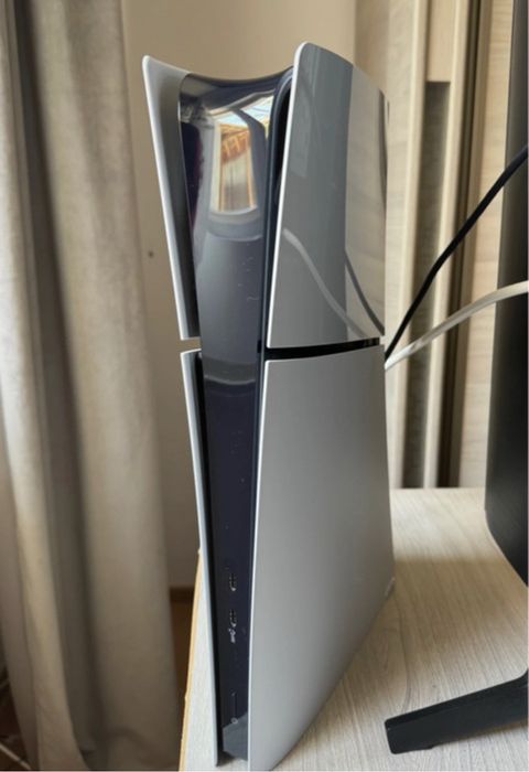 Consola playststion 5 slim 1tb