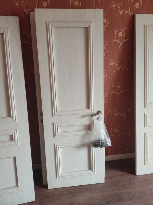 Продам двери б/у, недорого